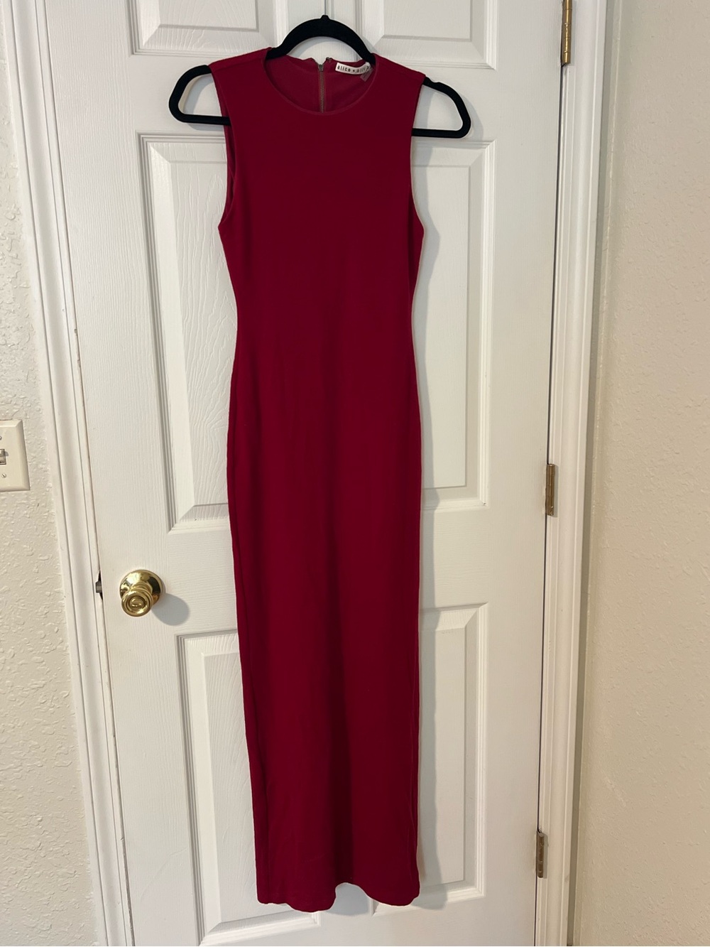 Alice + Olivia Sleeveless Crimson Maxi Dress
